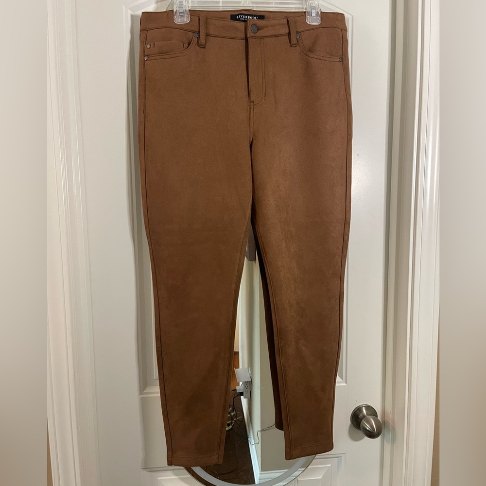 Liverpool L.A. Brown Suede ankle pants never worn